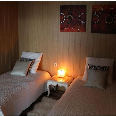 Room Near The Airport Maya Exterior foto